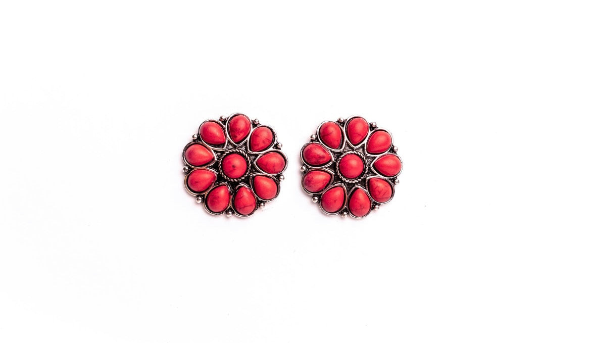 The macie flower earrings