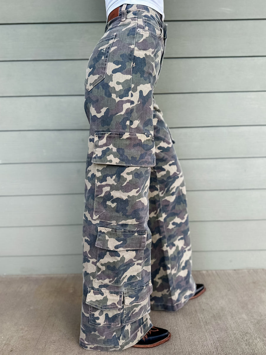 Casey Camo Wide Leg Cargo Jeans
