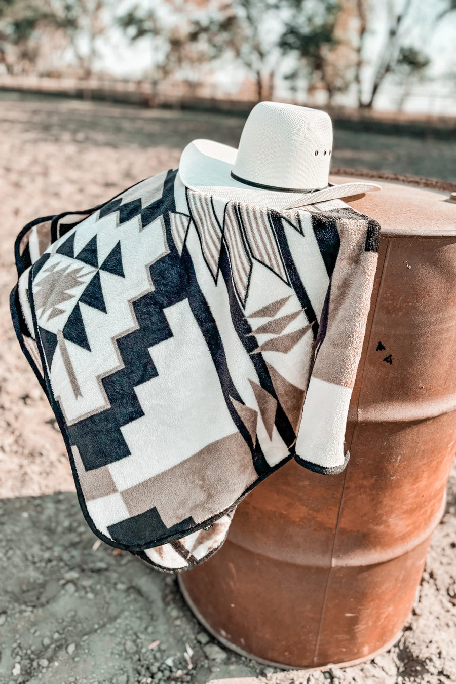 Western Wanderer Blanket