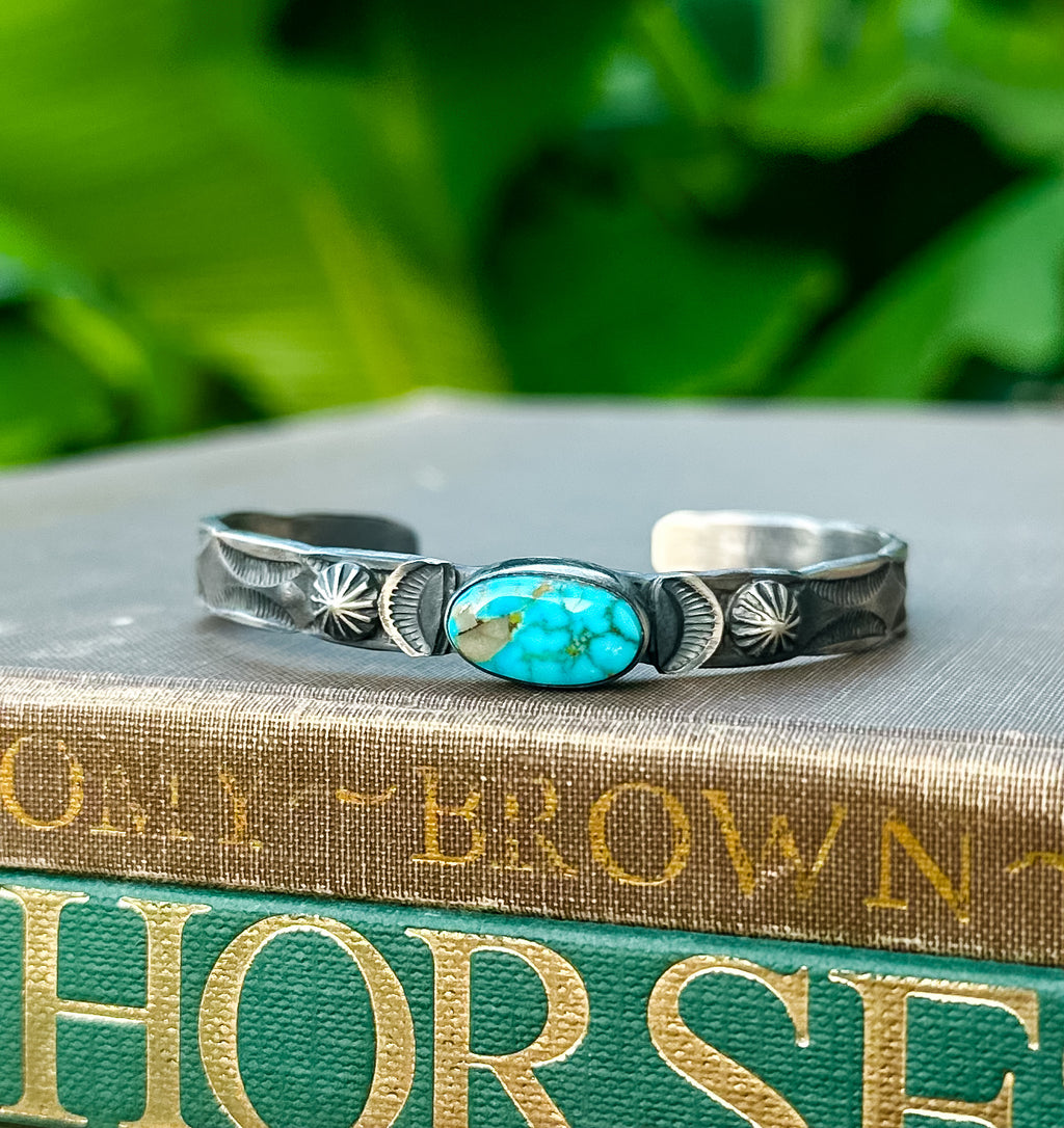 Navajo Handmade Sonoran Gold Cuff