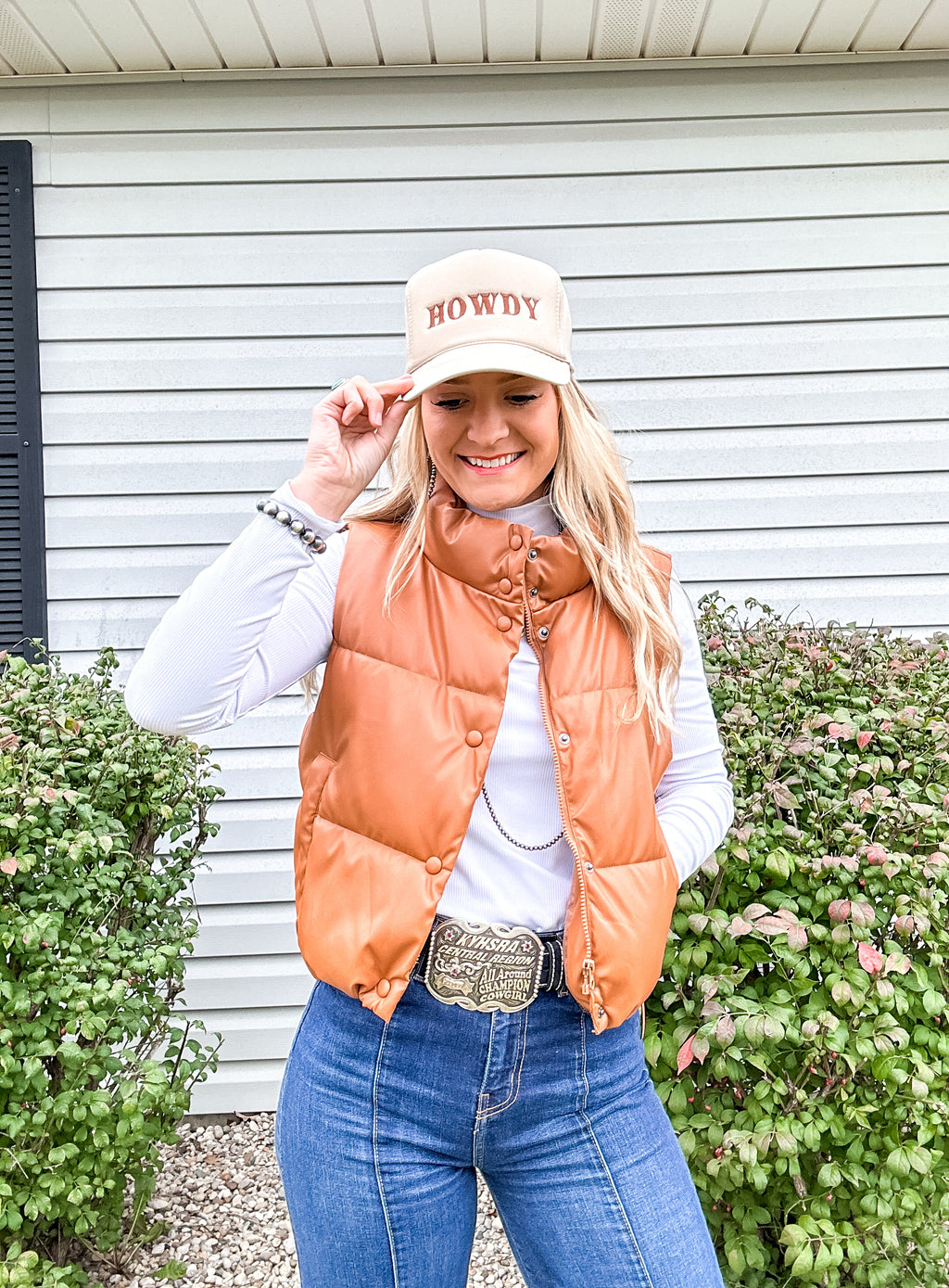 Howdy Embroidered Trucker Hat (Tan)