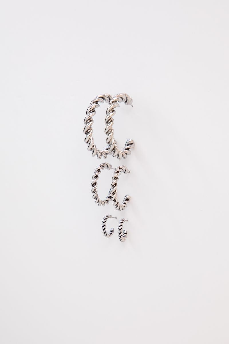 Set of 3 18k white gold plated burnished hoop earrings