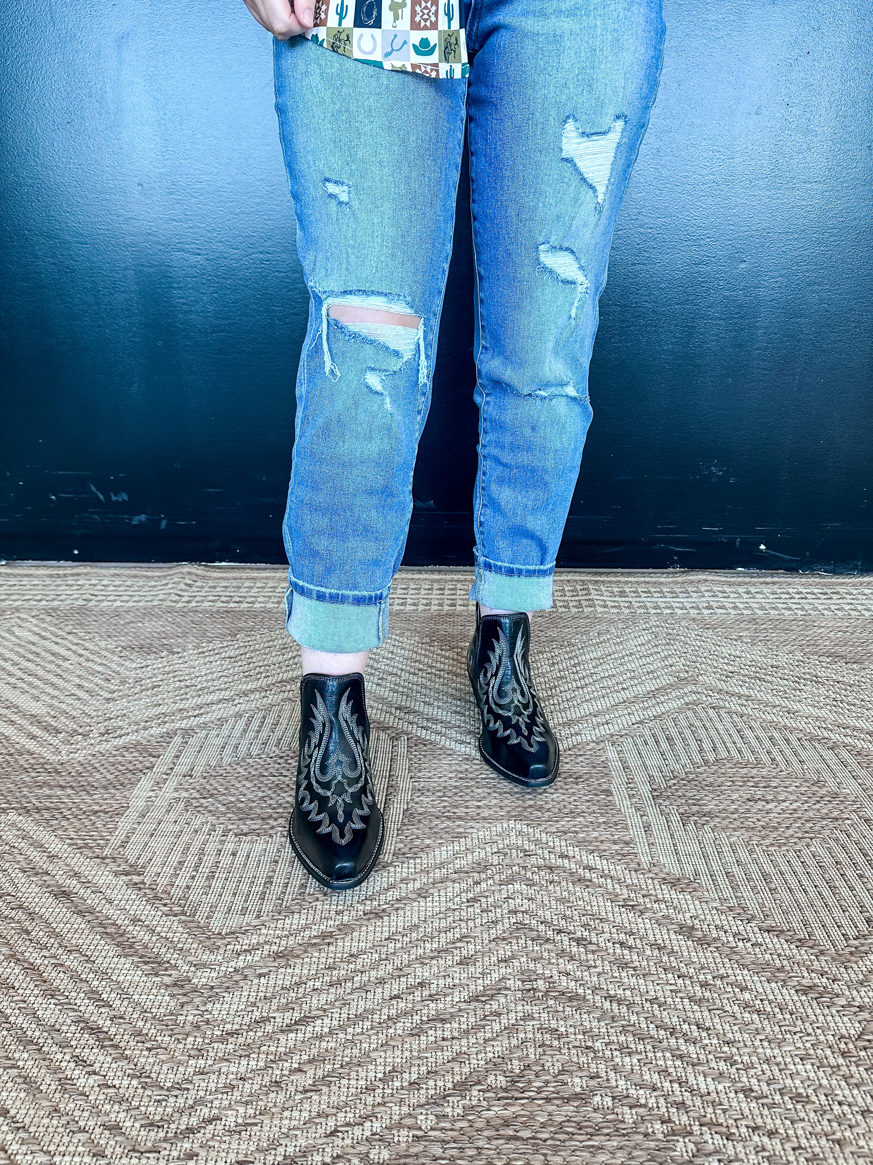 Lasso Black Stitch Bootie