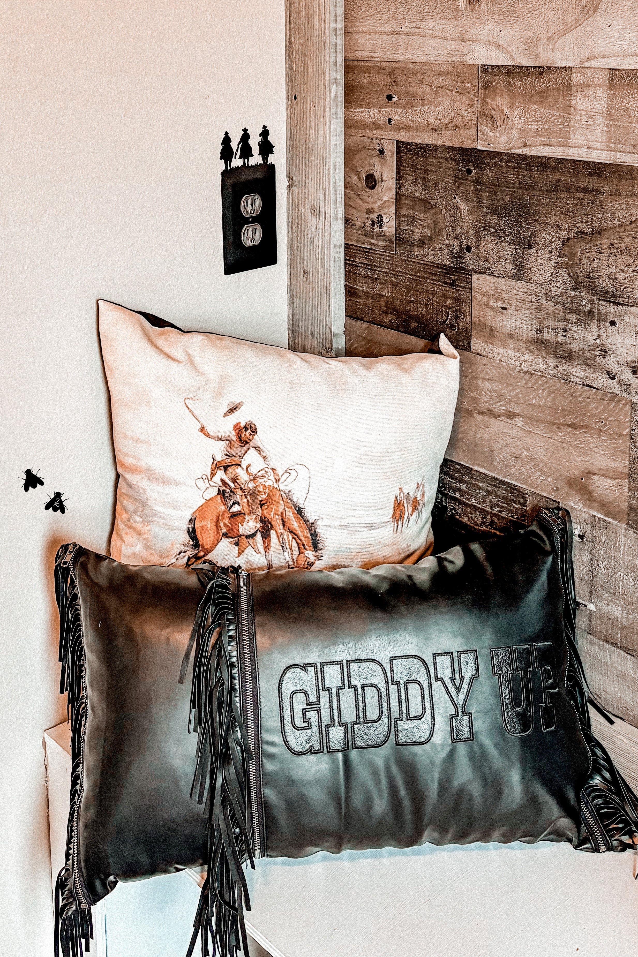 GIDDY UP Pillow Cover