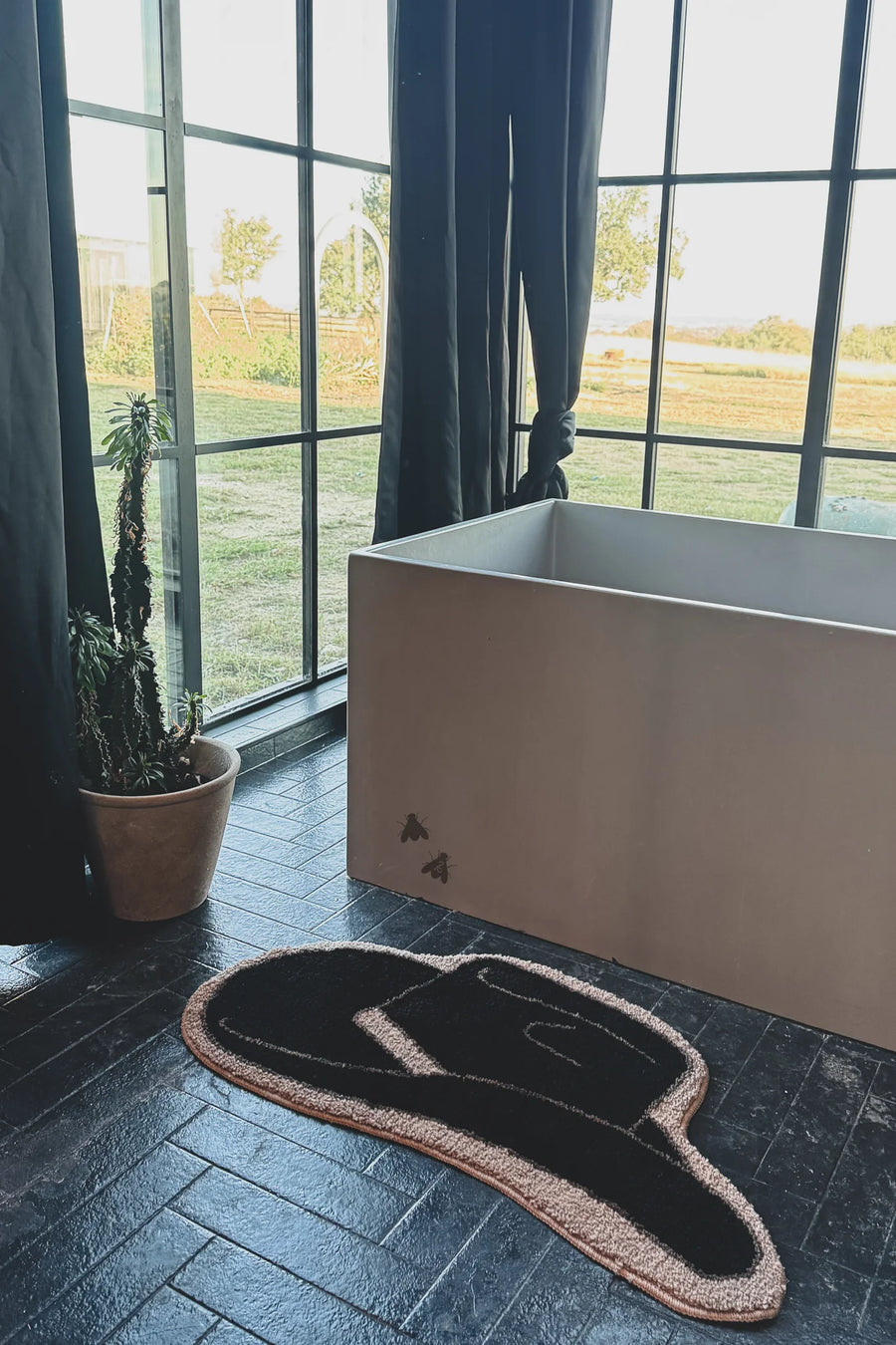 Cowboy Hat Rug (Black)