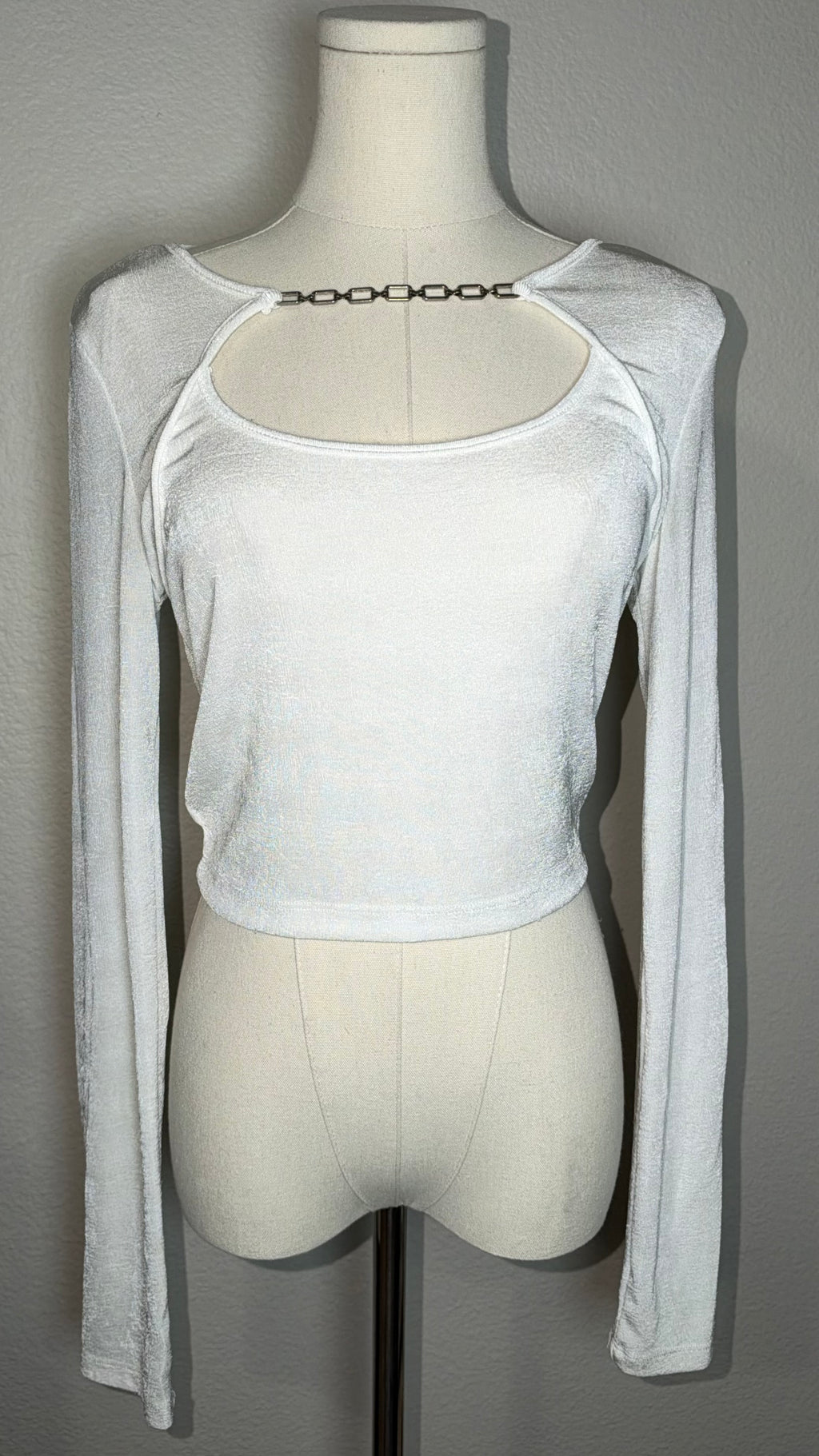 White long sleeve crop top