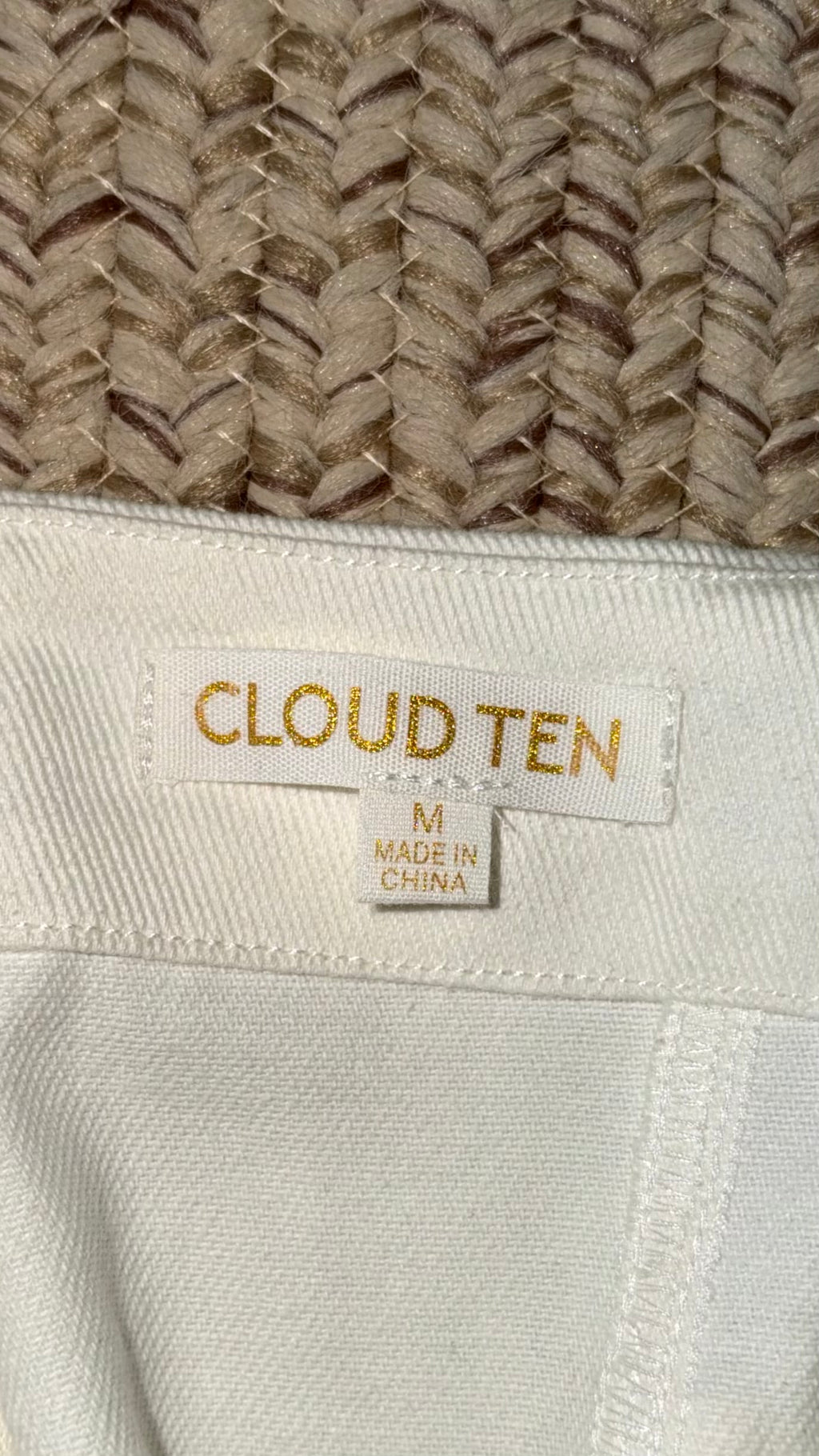White denim buckle skirt