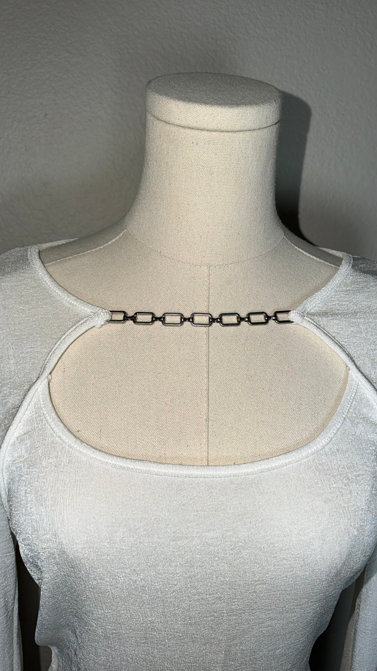 White long sleeve crop top
