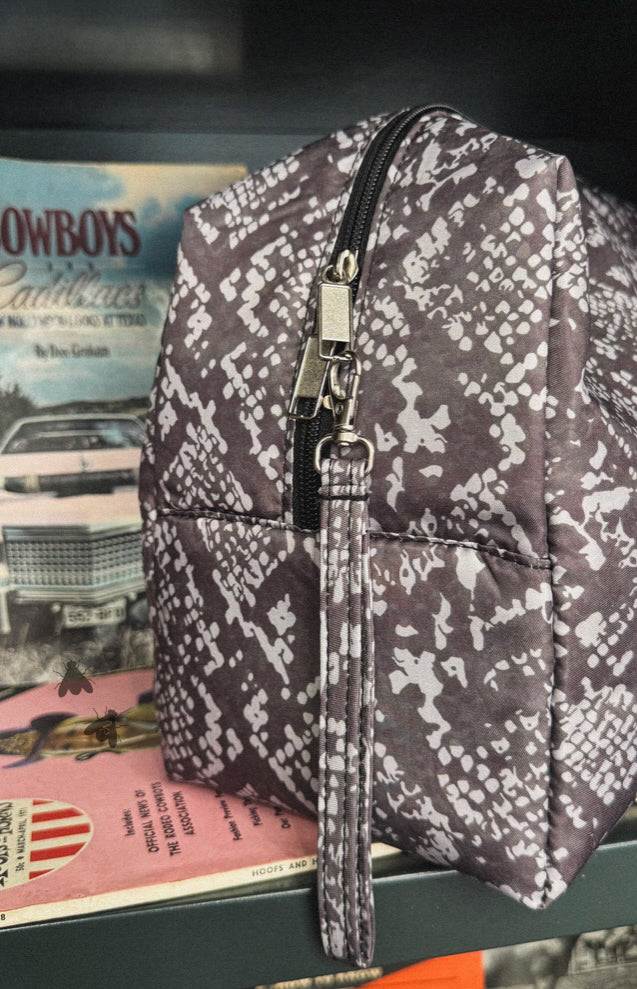 Diamondback Traveler Bag