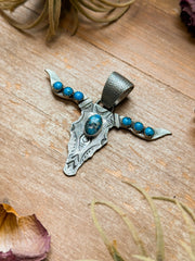 Sterling Silver Longhorn Pendant with Kingman Turquoise – Native Made by Leroy James (Navajo Artist)