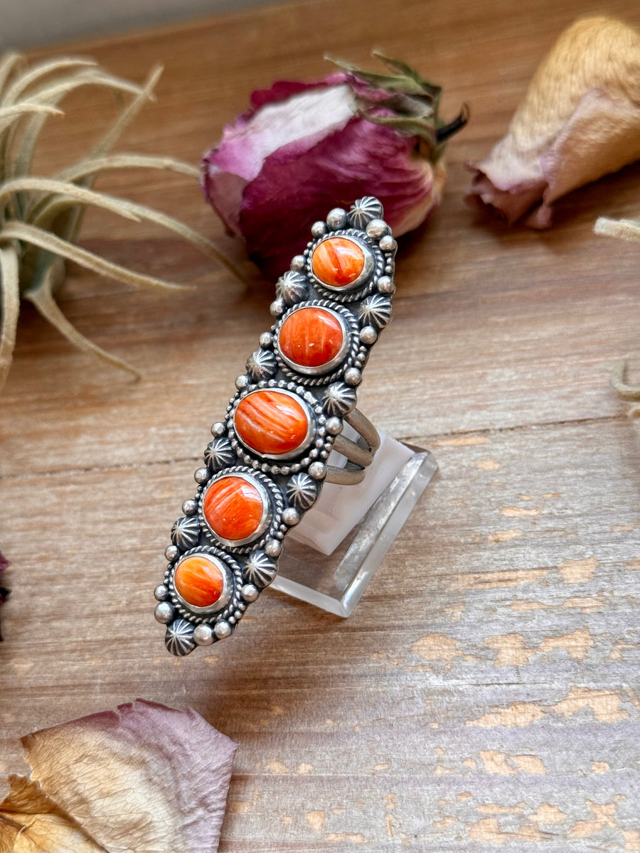 Sterling Silver Orange Spiny Oyster Crawler Ring – Size 8.5 – Artist Shay Pfeiffer