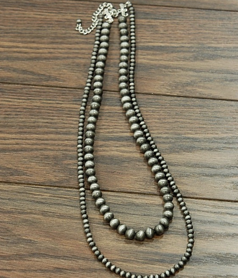 Faux top navajo pearls
